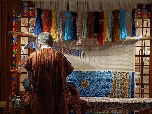 تعاونی کالای روستا شهر مکتب فرش مشیری ( استان کرمانشاه )